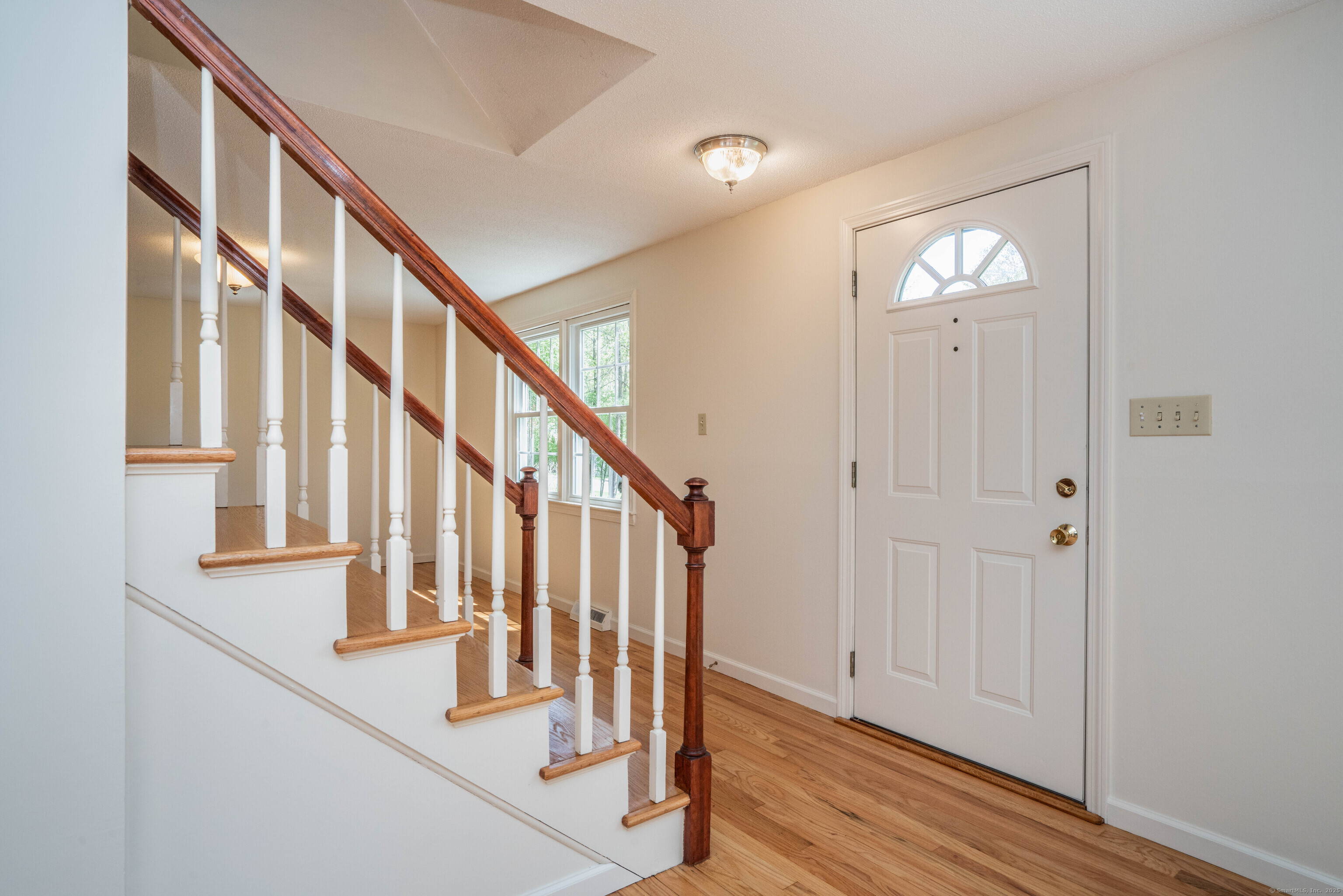 61 Simsbury Manor Drive, Simsbury, Connecticut image 3