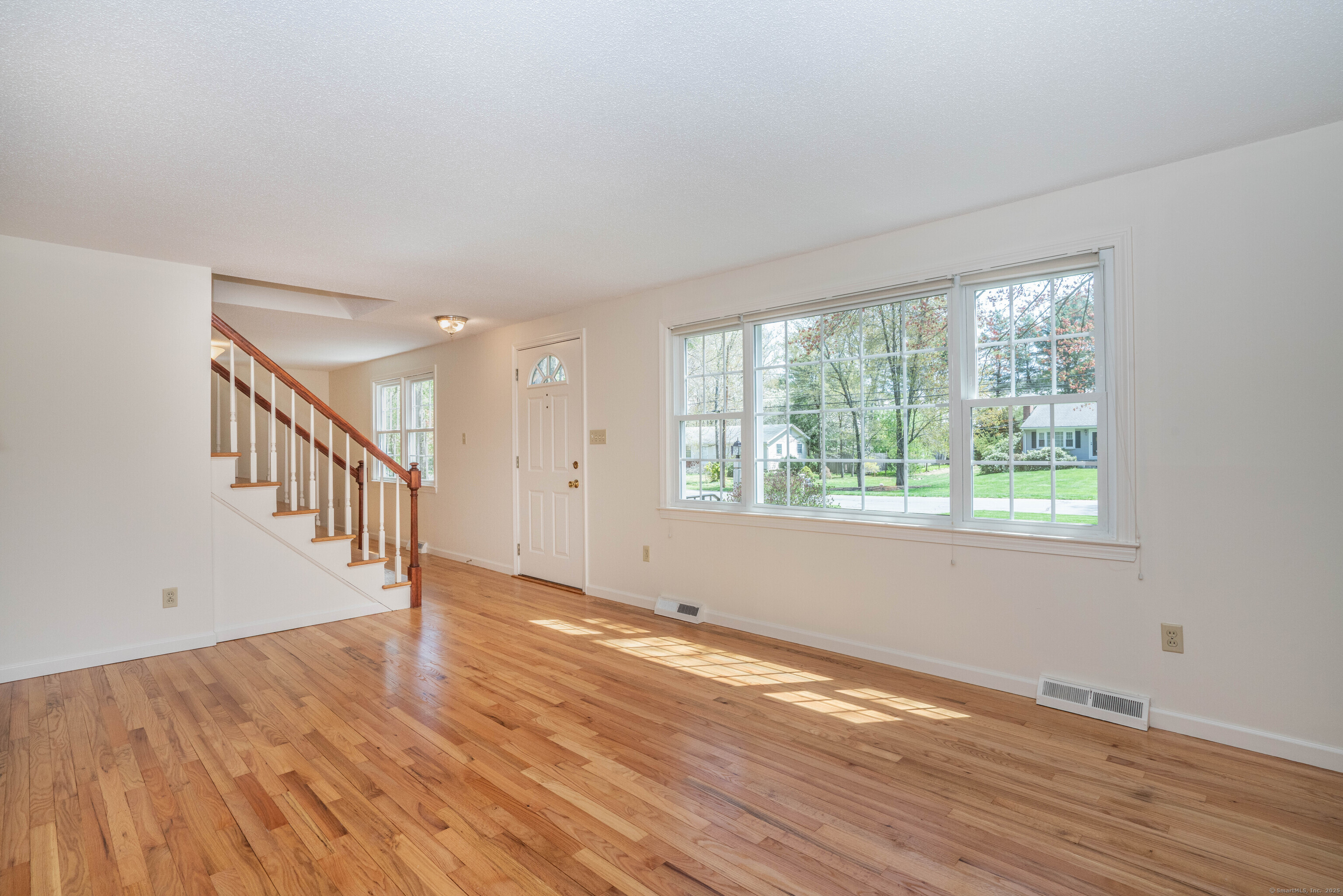 61 Simsbury Manor Drive, Simsbury, Connecticut image 7