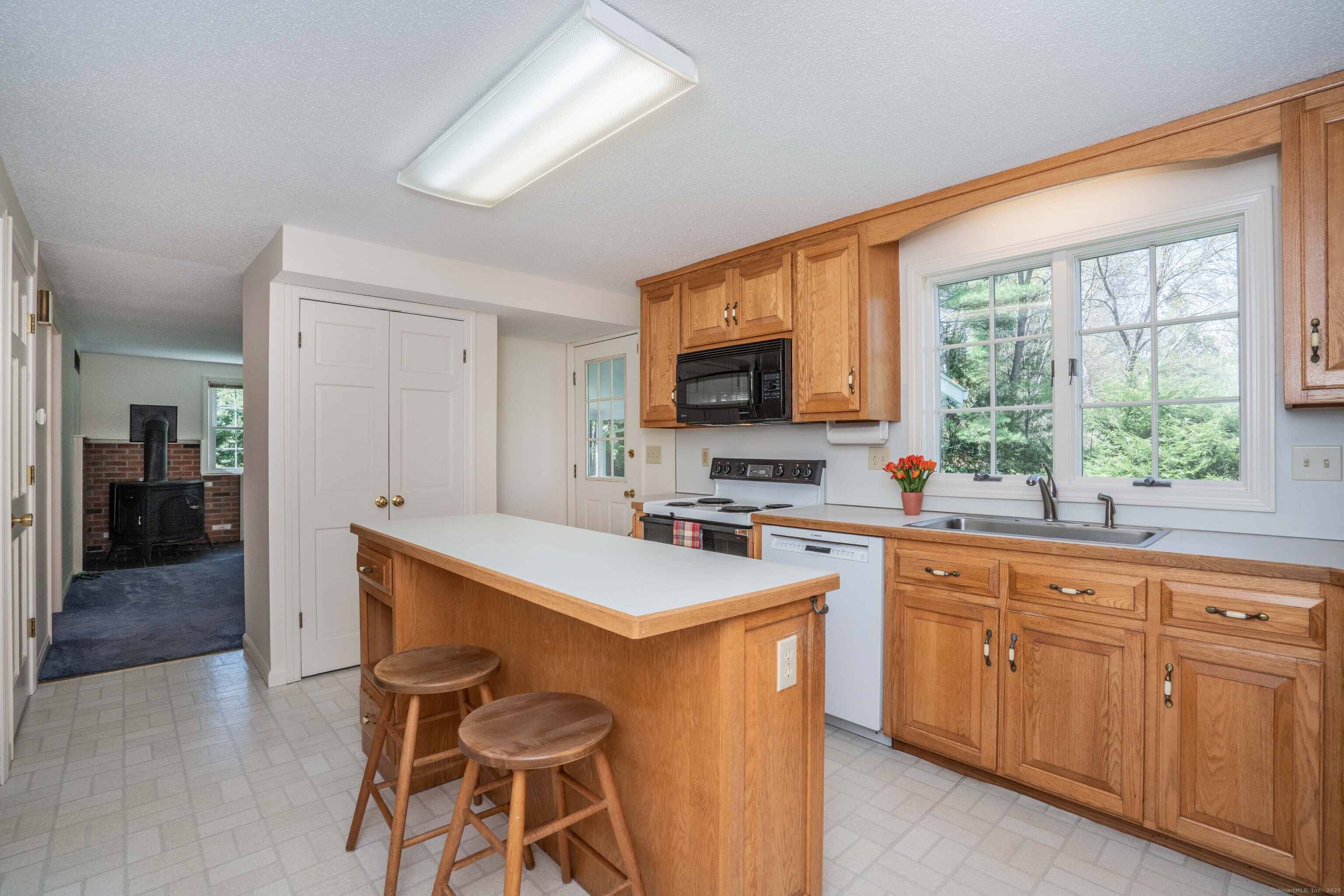 61 Simsbury Manor Drive, Simsbury, Connecticut image 12