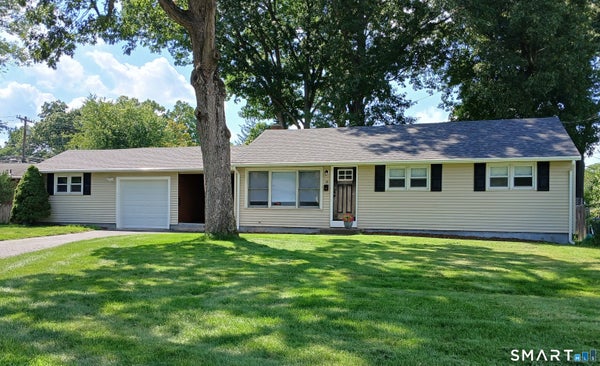 16 ARROW ST, ENFIELD, CT 06082 - Image 2e3b0f68873a17404f0dffa1c68de9fb/524474546