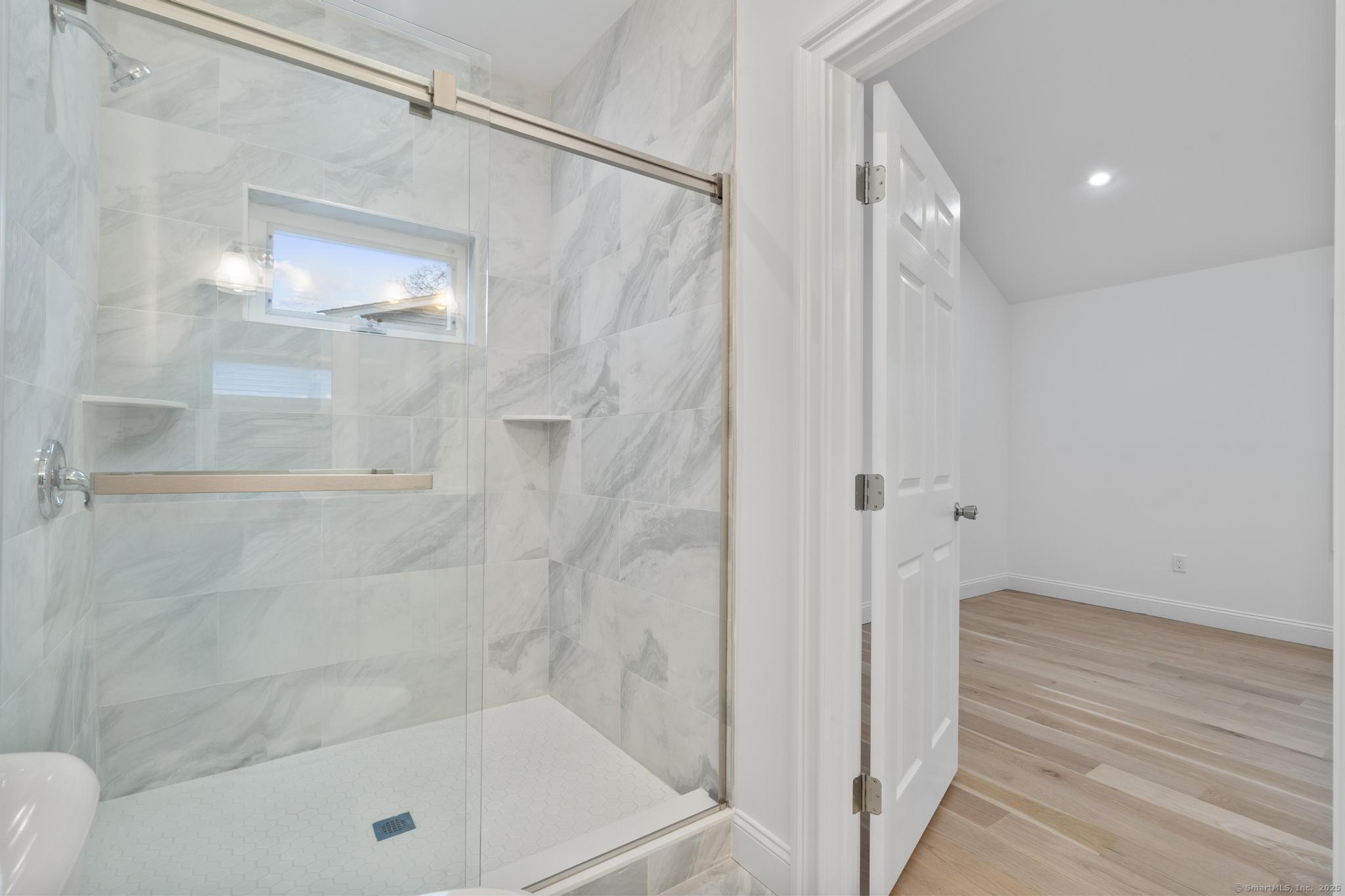 18 Beckwith Street, East Lyme, Connecticut image 9