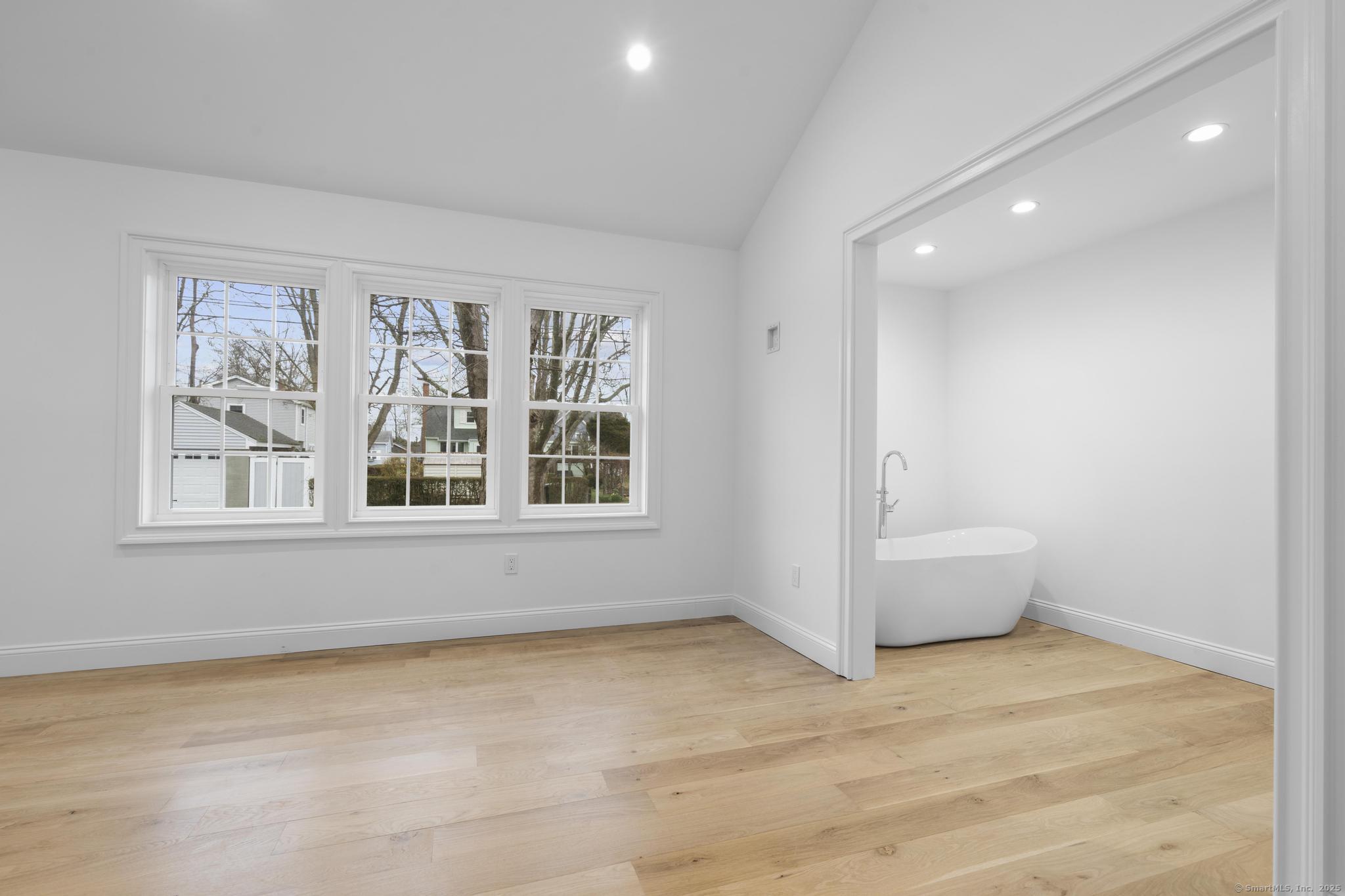 18 Beckwith Street, East Lyme, Connecticut image 8