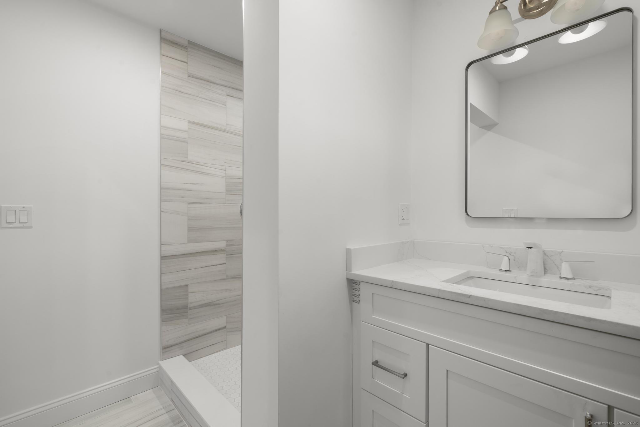 18 Beckwith Street, East Lyme, Connecticut image 6