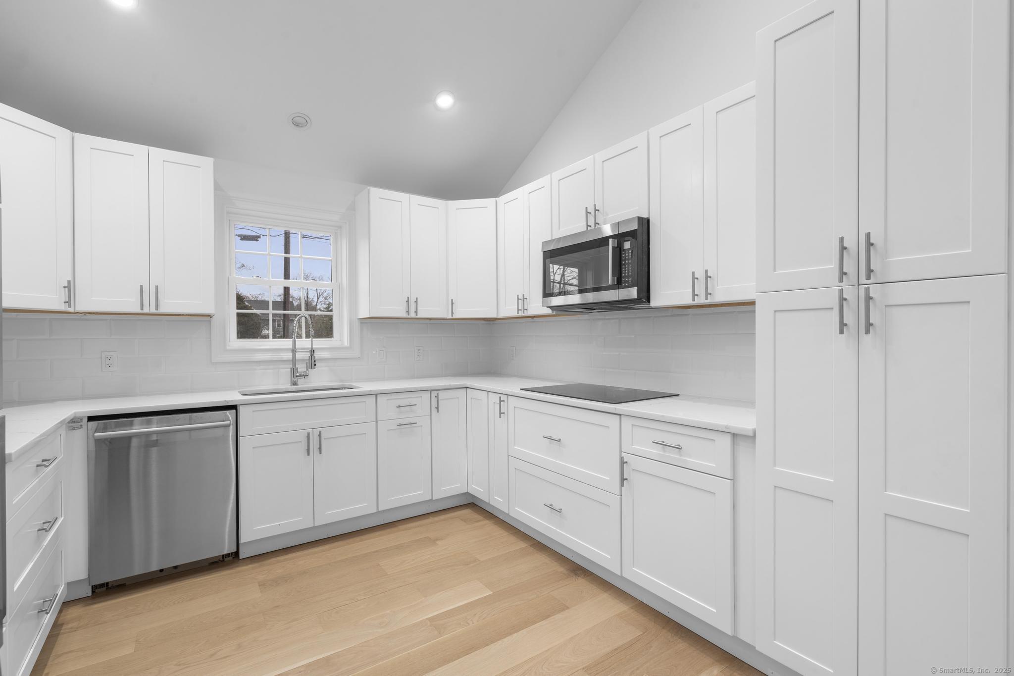 18 Beckwith Street, East Lyme, Connecticut image 12