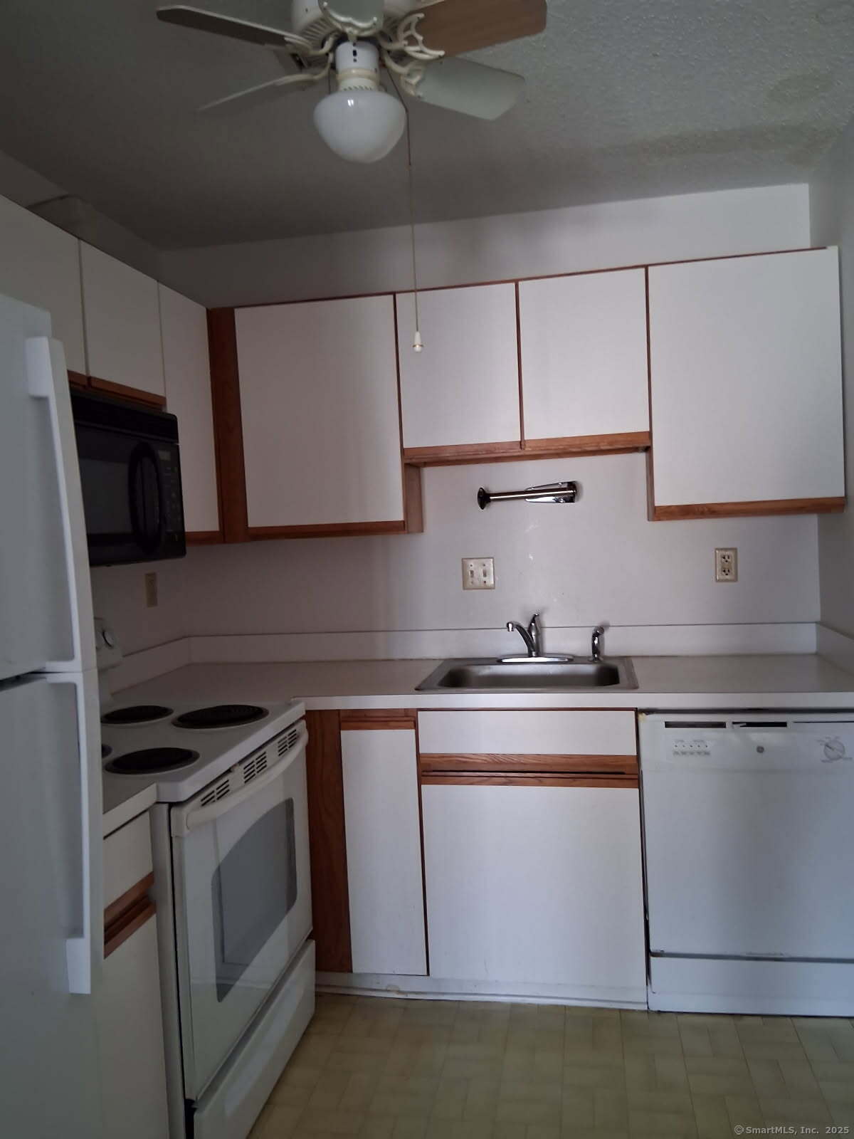 75 Washington Avenue #4-302, Hamden, Connecticut image 3