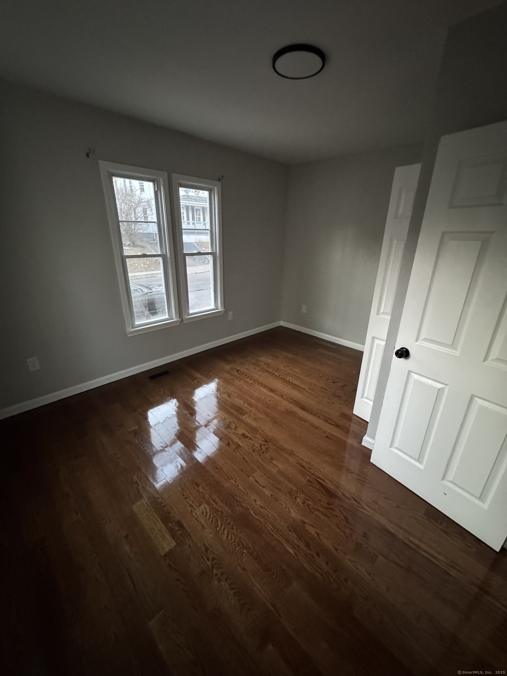 Randolph Avenue, Meriden, Connecticut - 4 Bedrooms  
2 Bathrooms  
7 Rooms - 