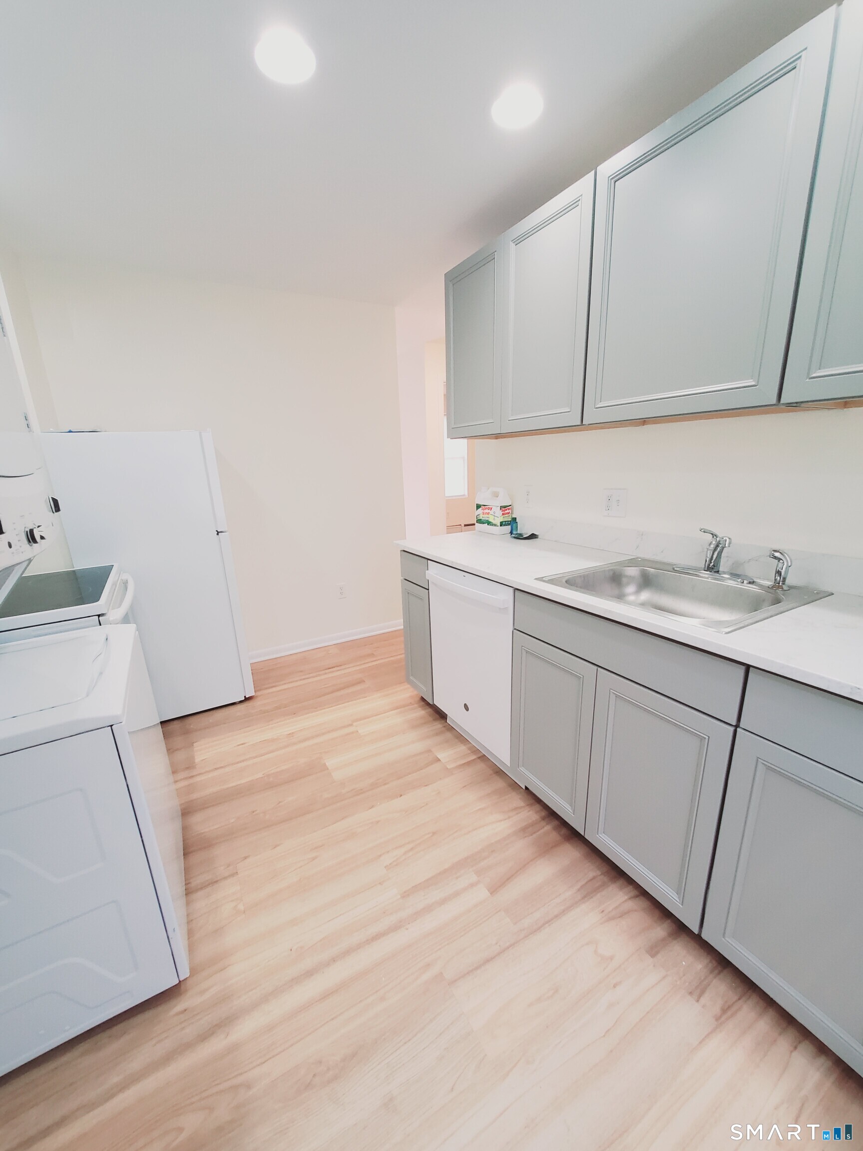 575 Burnsford Avenue