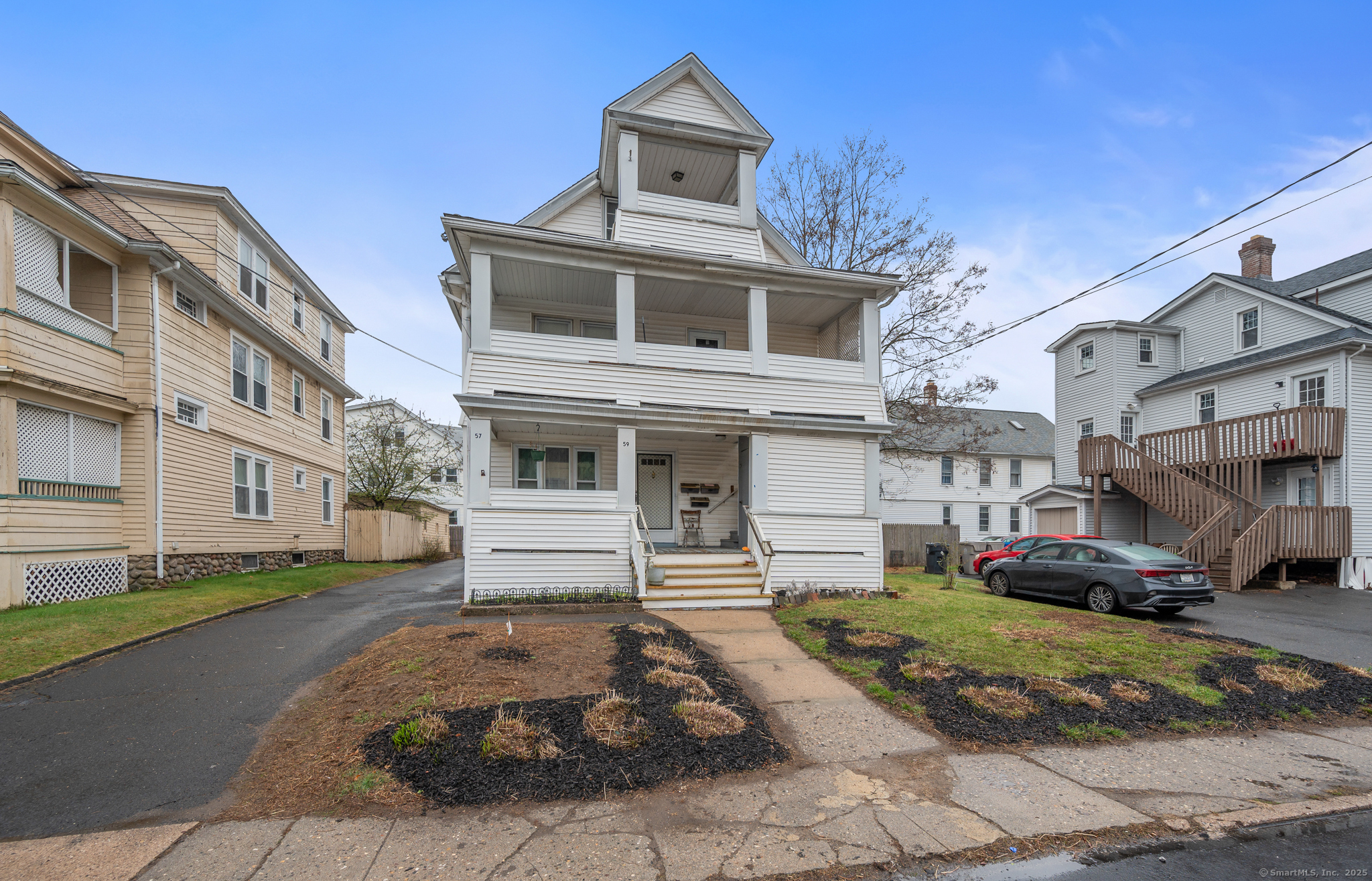 Property for Sale at Kelley Street, Bristol, Connecticut - Bedrooms: 6 
Bathrooms: 3 
Rooms: 12  - $379,900