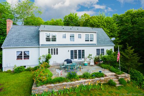 28 Hudson Lane Essex CT 06426
