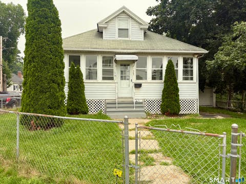 Photo of 565 Sylvan Avenue, Waterbury, CT 06706 (MLS # 24192052)