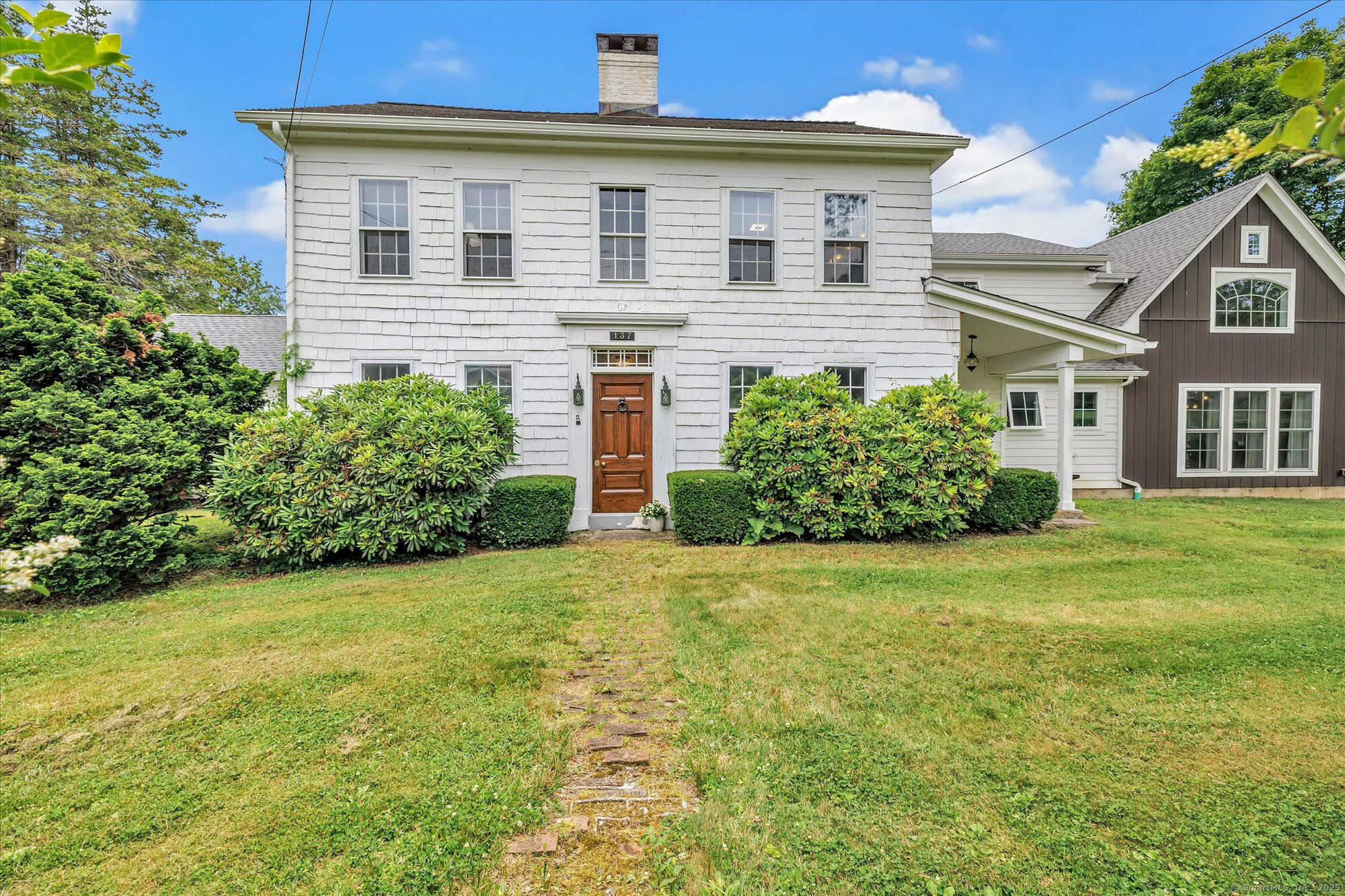 137 Rockwell Road