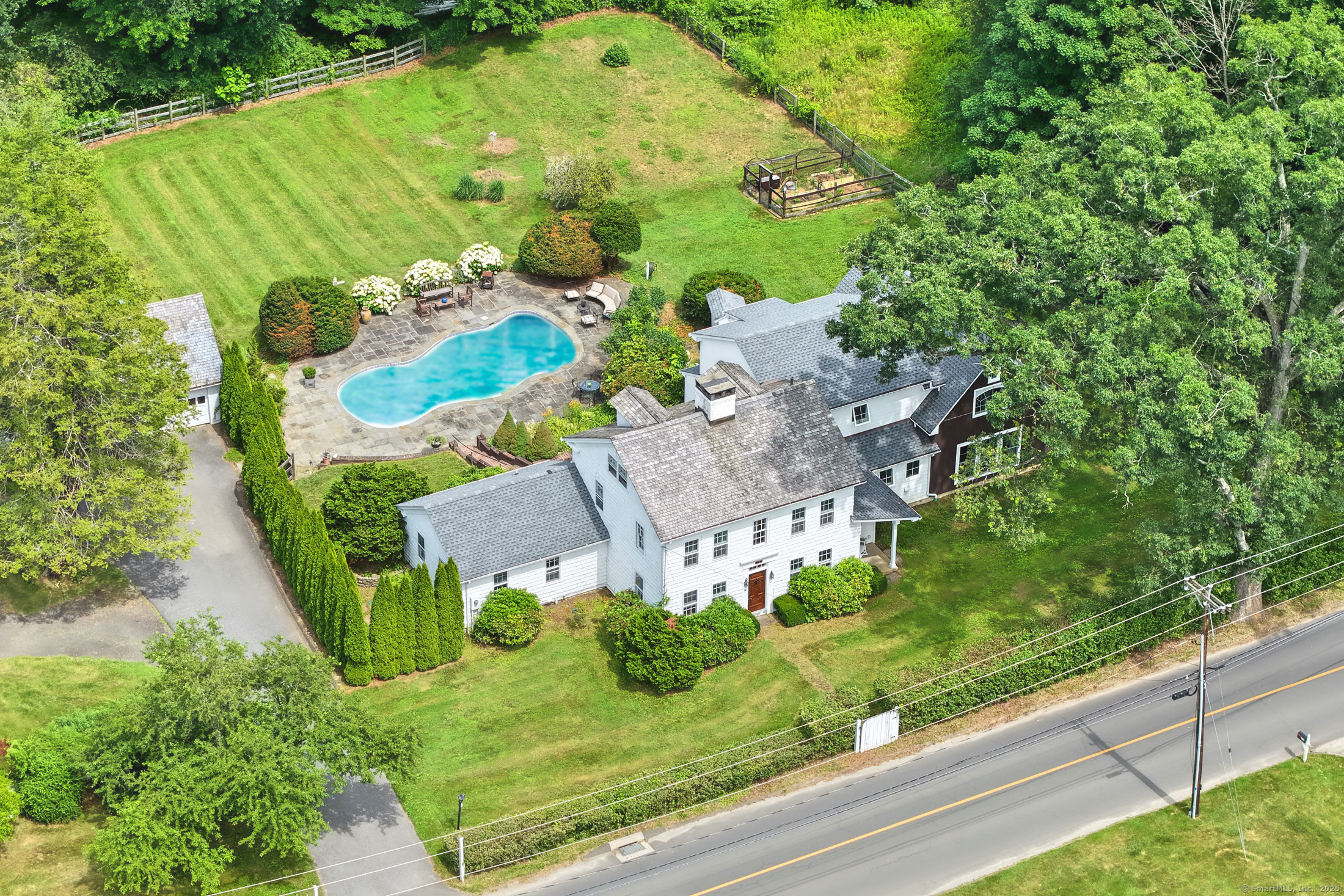 137 Rockwell Road