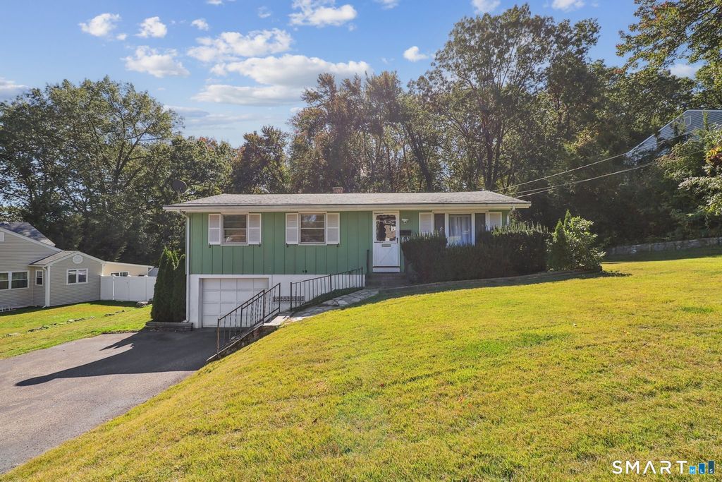 Photo of 72 Hilltop Road, Naugatuck, CT 06770 (MLS # 24141561)