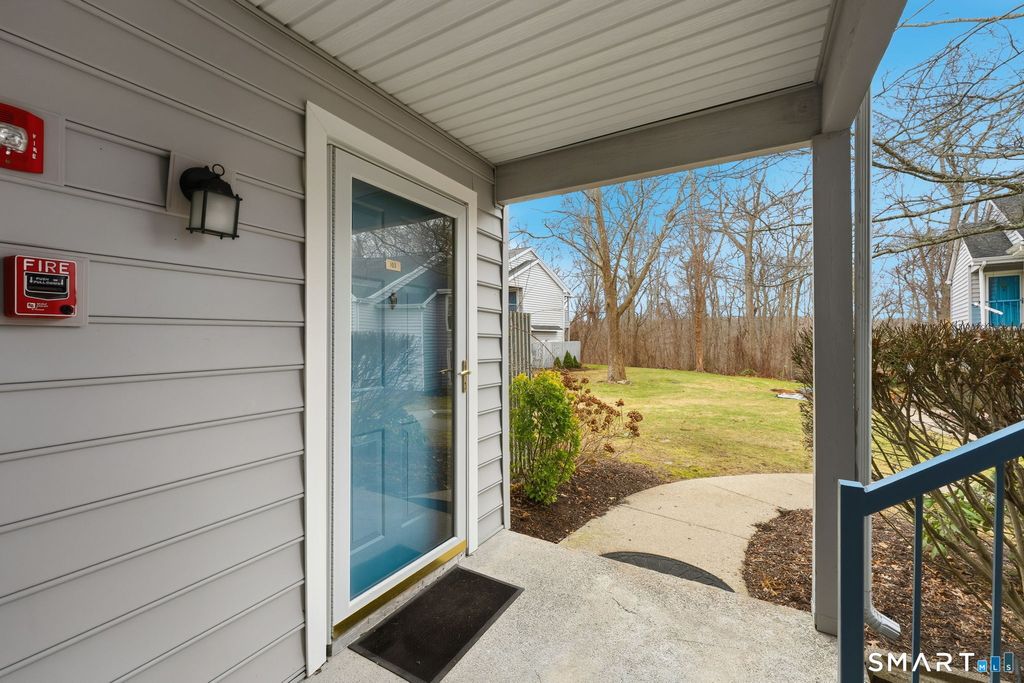 Photo of 75 Crown Knoll Court #APT 103, Groton, CT 06340 (MLS # 24148846)