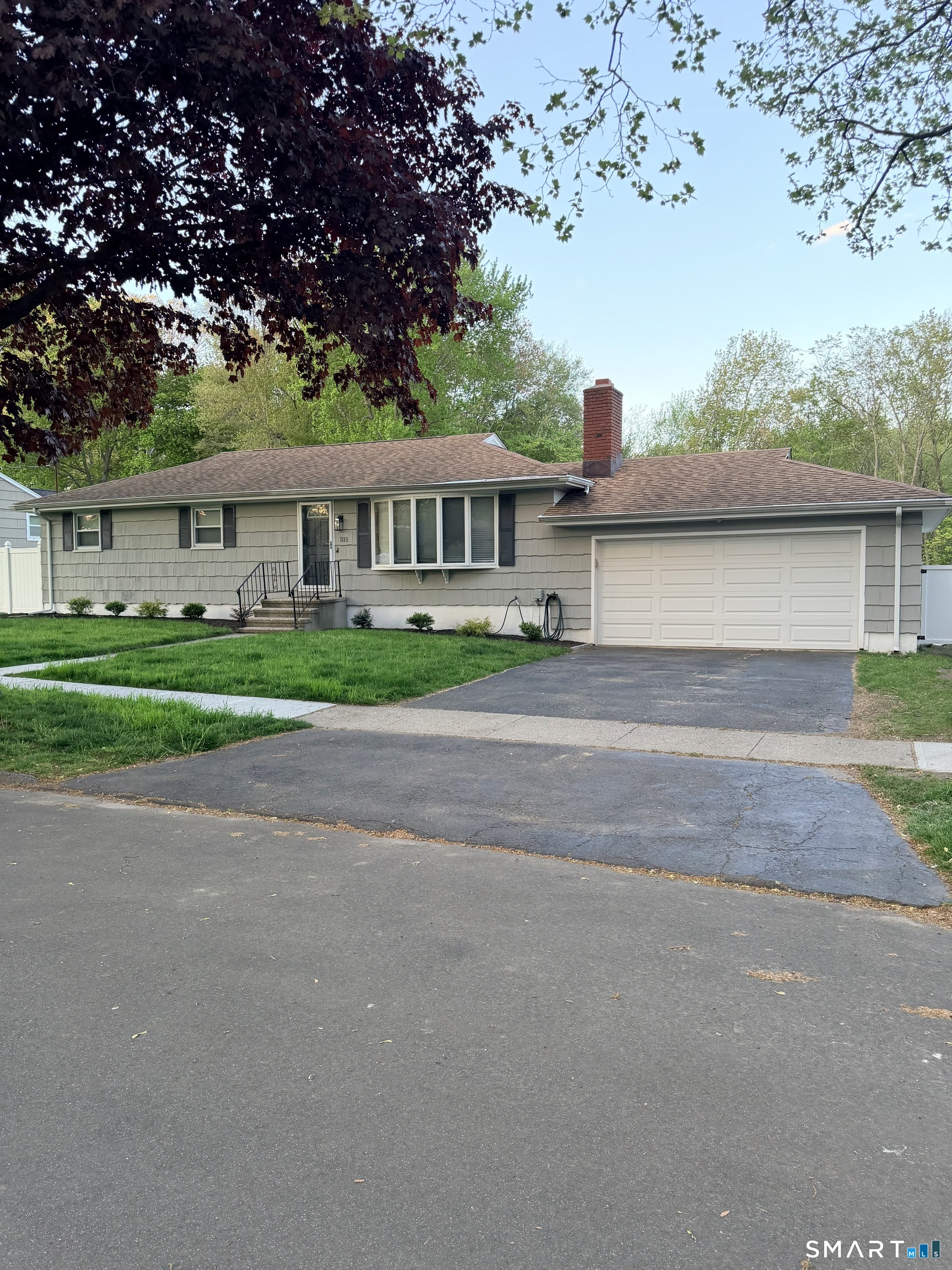 315 Seabreeze Drive