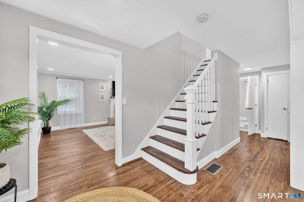 Photo of 30 Avondale Road, West Hartford, CT 06117 (MLS # 24186044)