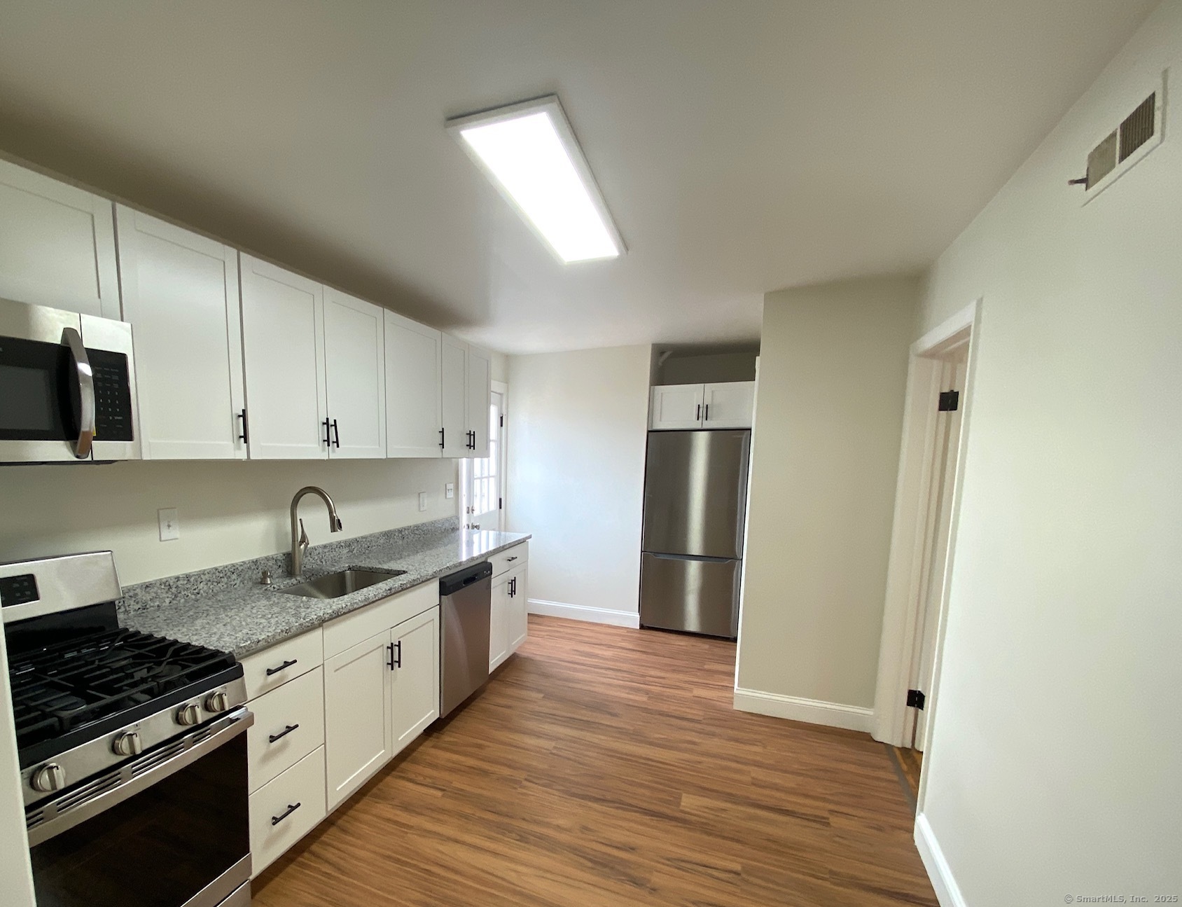14 Fairview Drive, Berlin, Connecticut image 4