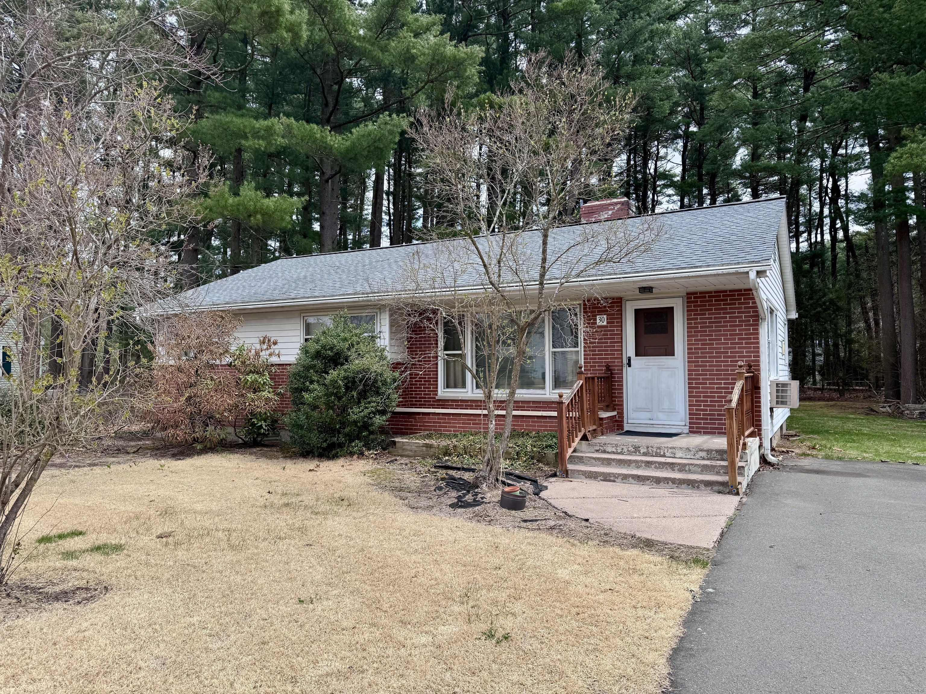 30 Chestnut Drive, Windsor, Connecticut image 1