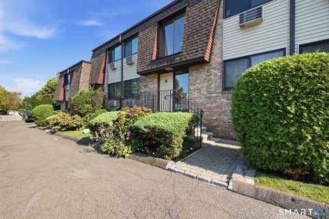 Photo of 255 Strawberry Hill Avenue #E5, Stamford, CT 06902 (MLS # 24192298)