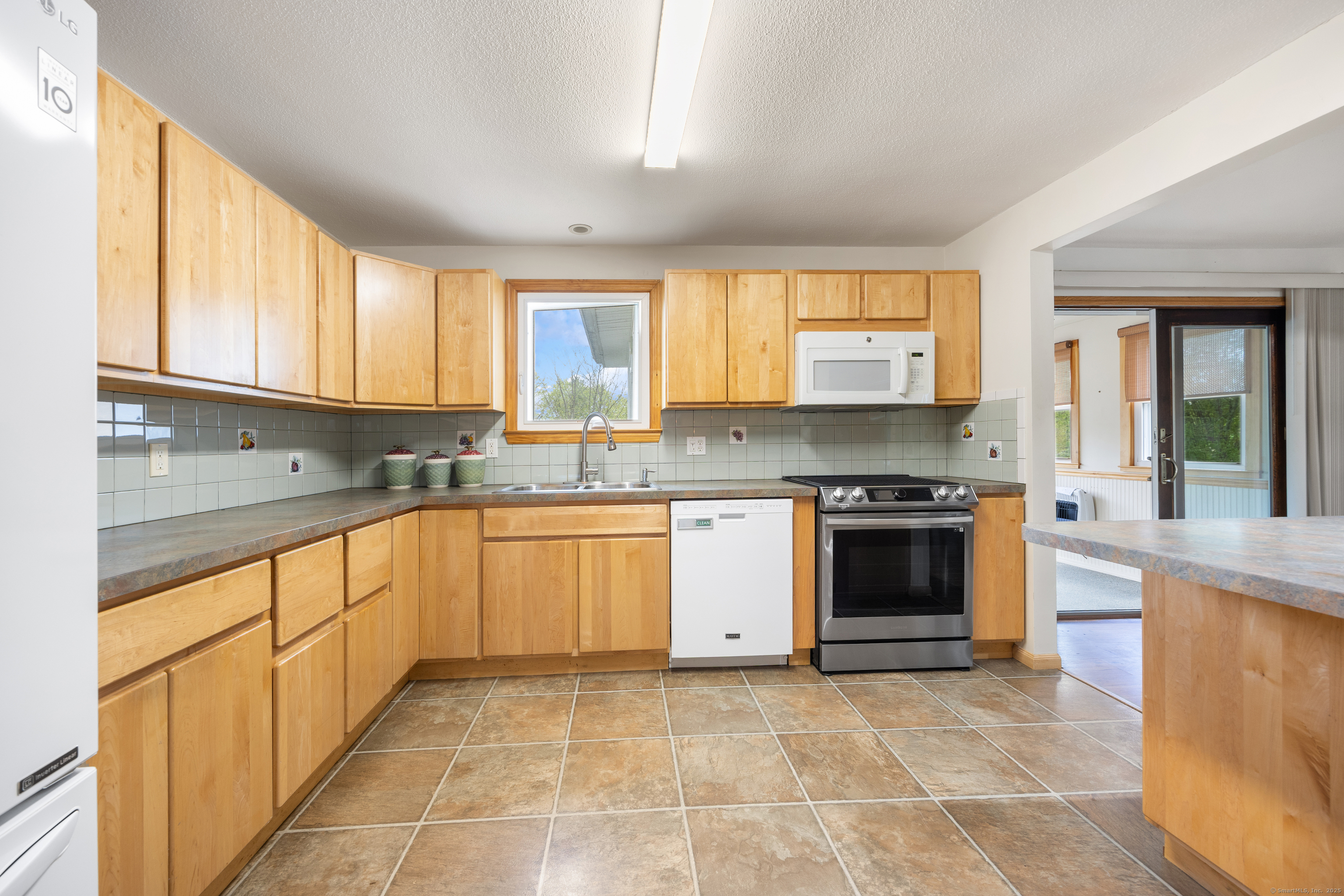 149 Heights Drive, Torrington, Connecticut image 8