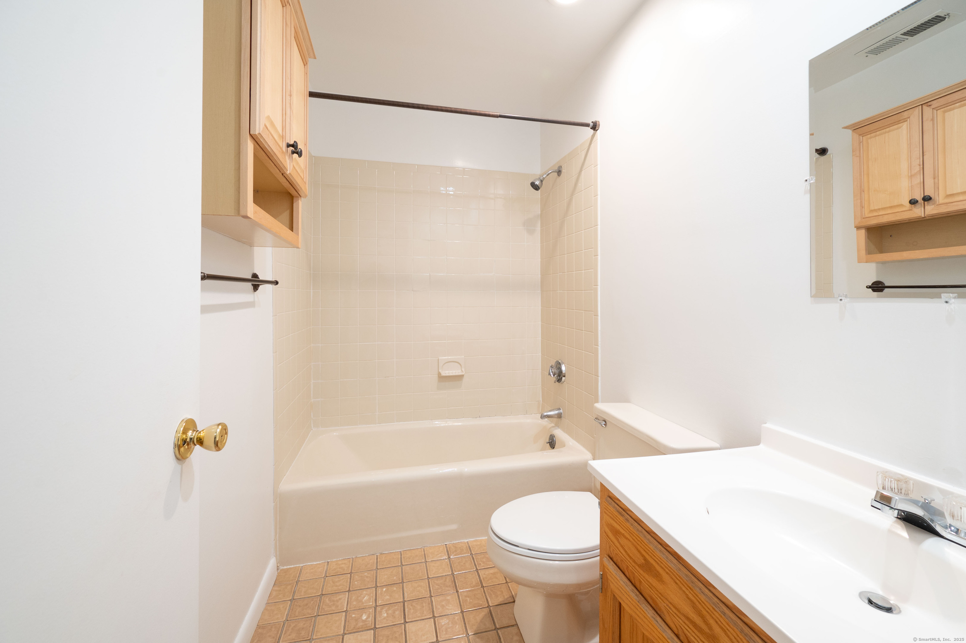166 Old Brookfield Road #25-1, Danbury, Connecticut image 10