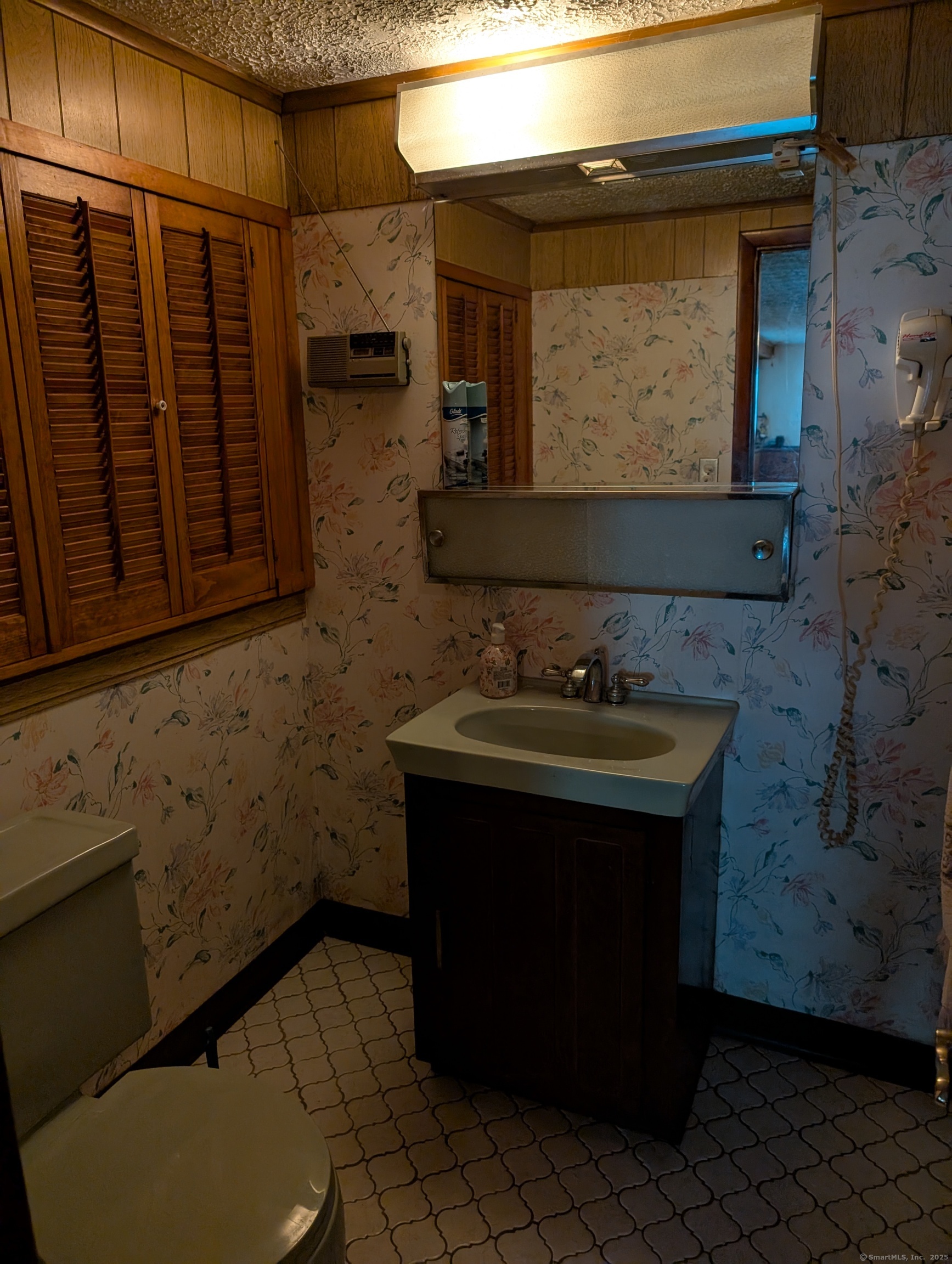 137 Cosey Beach Road, East Haven, Connecticut image 22
