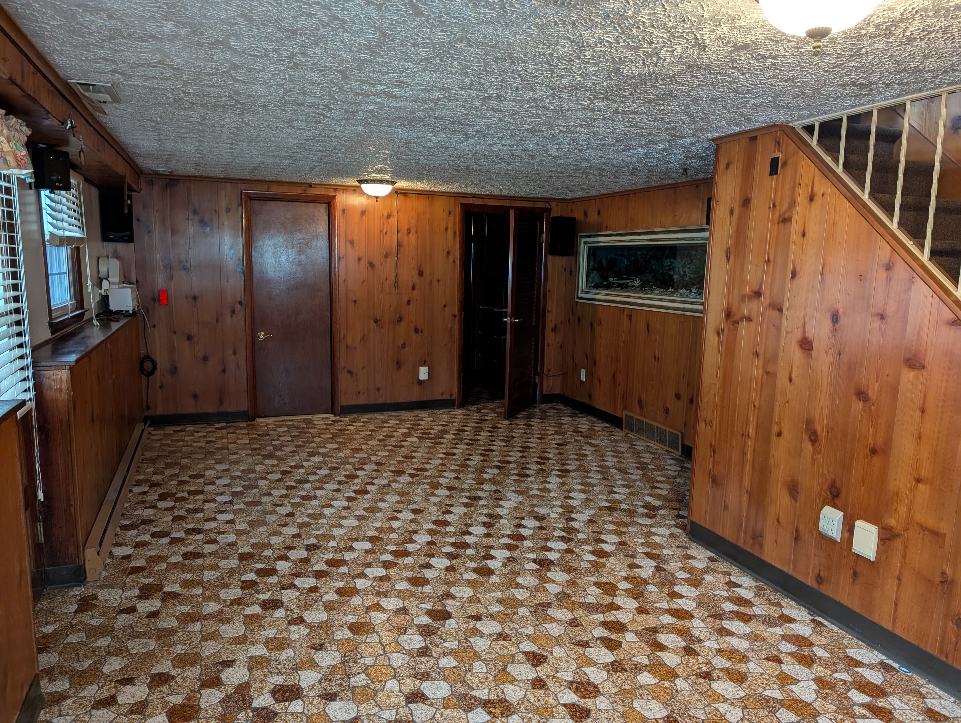 137 Cosey Beach Road, East Haven, Connecticut image 25