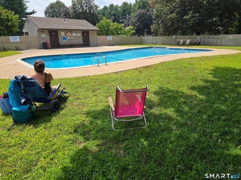 Tiny photo for 512 Twin Circle Drive #512, South Windsor, CT 06074 (MLS # 24146019)