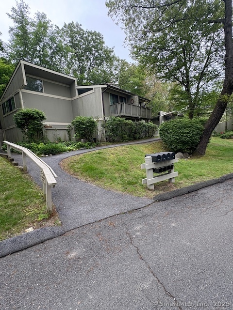 Property for Sale at Clubhouse Drive 23C, Woodbury, Connecticut - Bedrooms: 1 
Bathrooms: 1 
Rooms: 4  - $179,900