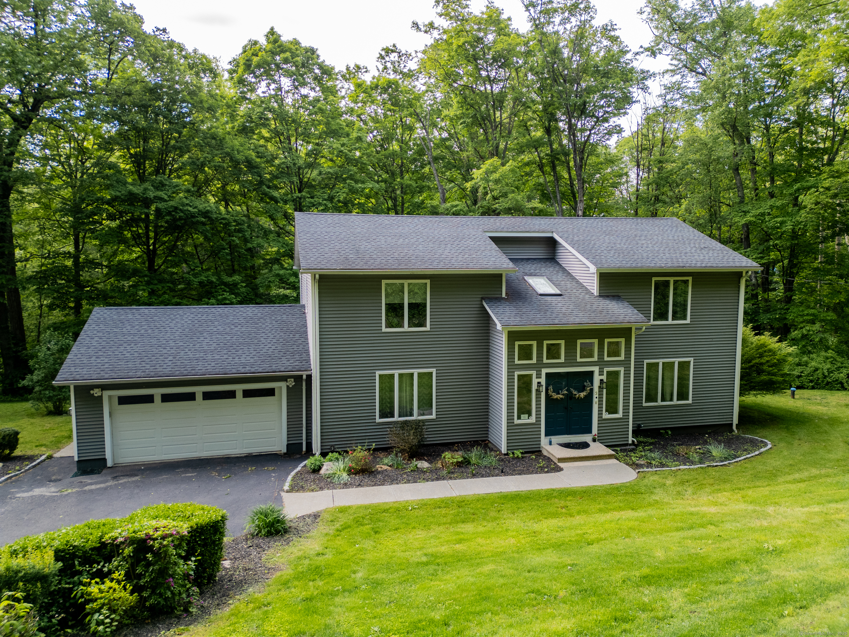 3 Morrissey Lane, New Milford, Connecticut image 1