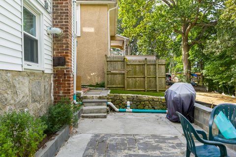 Tiny photo for 68 Raymond Street, New London, CT 06320 (MLS # 24142632)