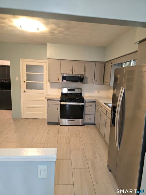 Multifamily For Rent - 25 Curtin Avenue #1<br/> New Britain, CT 06053