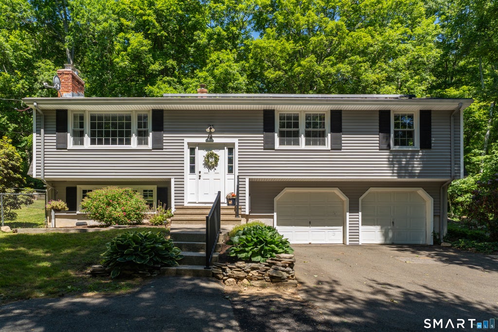 Photo of 339 Boston Post Road, East Lyme, CT 06333 (MLS # 24183065)