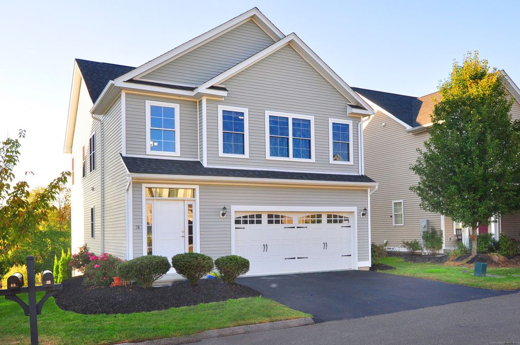 Photo of 38 Lexington Gardens #38, North Haven, CT 06473 (MLS # 24132481)