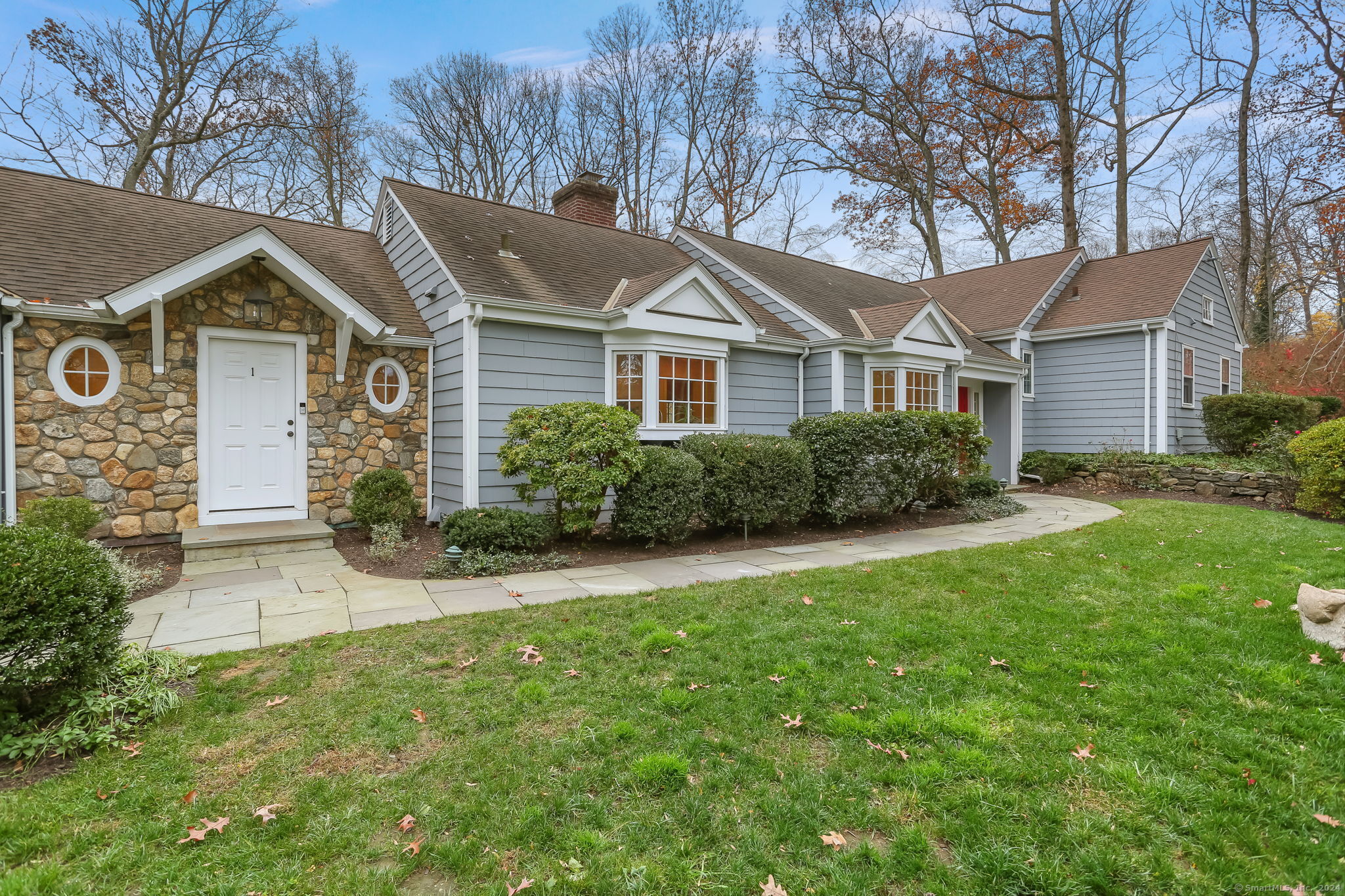 Rental Property at 1 Hickory Lane, Darien, Connecticut - Bedrooms: 4 
Bathrooms: 4 
Rooms: 9  - $12,500 MO.