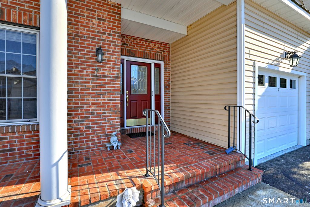 Photo of 7 Fire Thorn Lane #7, Milford, CT 06461 (MLS # 24145318)