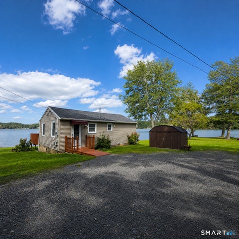 Photo of 112 Mattabeseck Road, Middlefield, CT 06455 (MLS # 24204472)