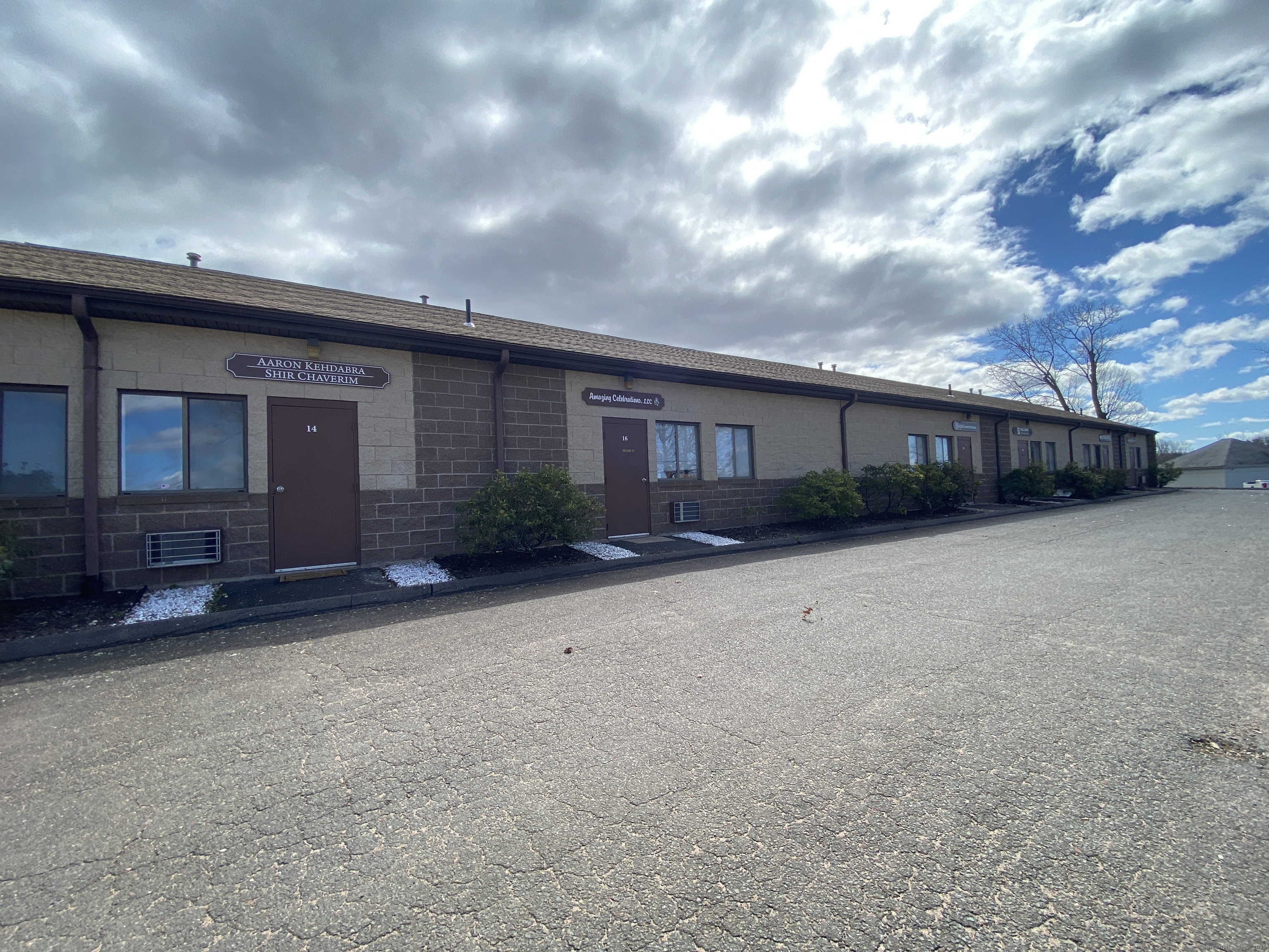 Glastonbury, Connecticut 06033, United States, ,Residential,Active,97592