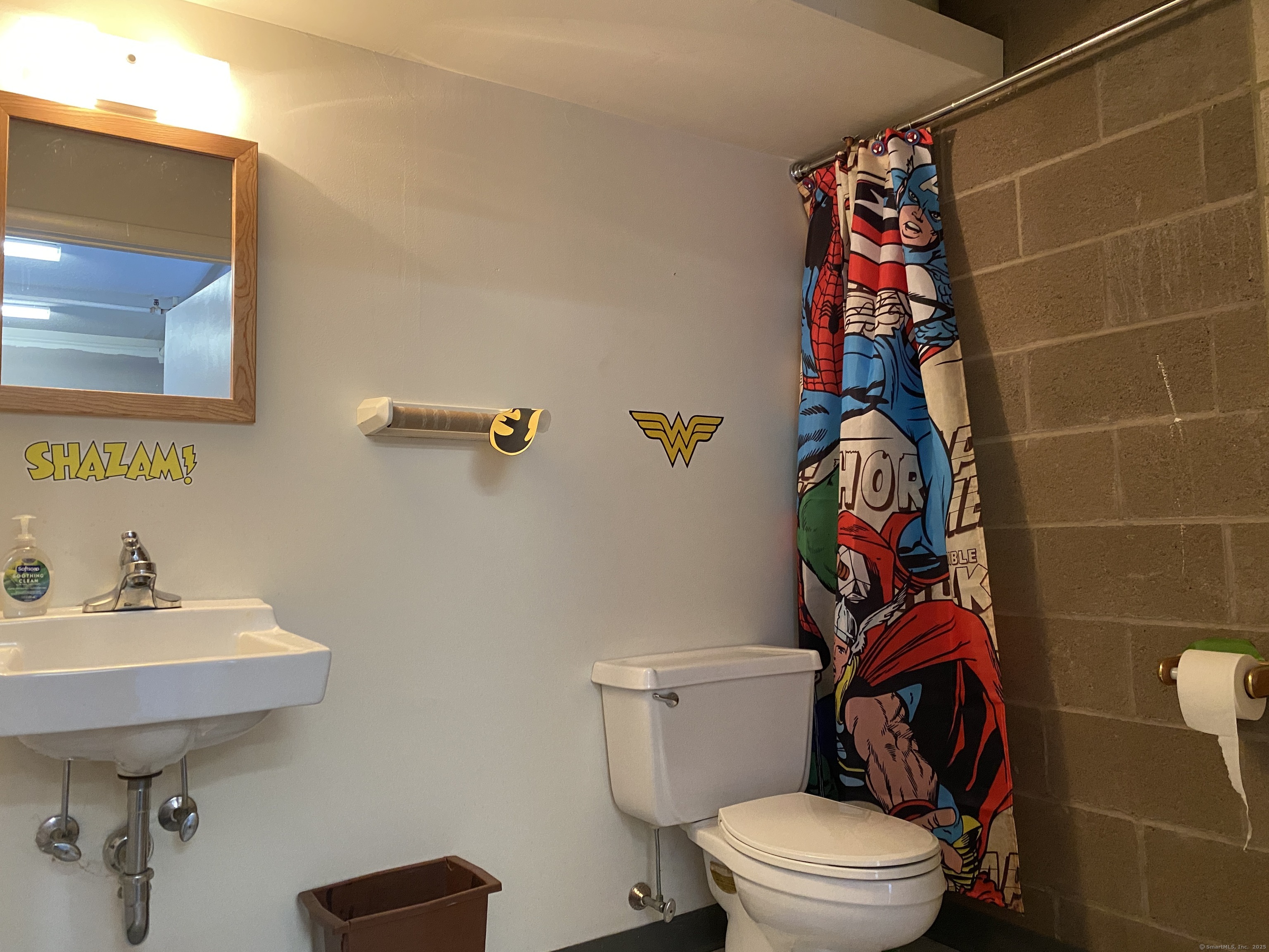 Glastonbury, Connecticut 06033, United States, ,Residential,Active,97592