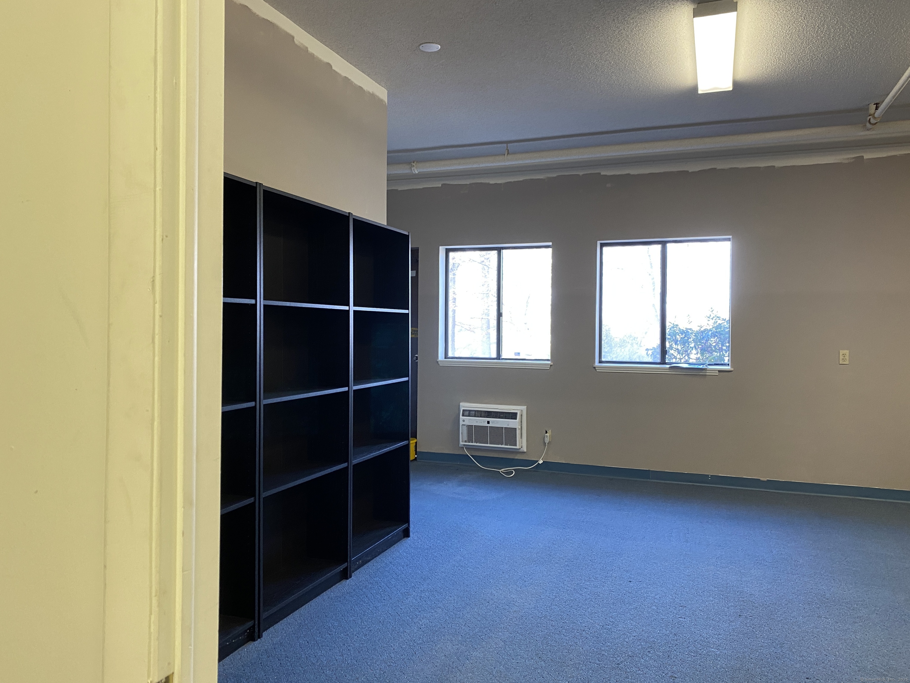 Glastonbury, Connecticut 06033, United States, ,Residential,Active,97592