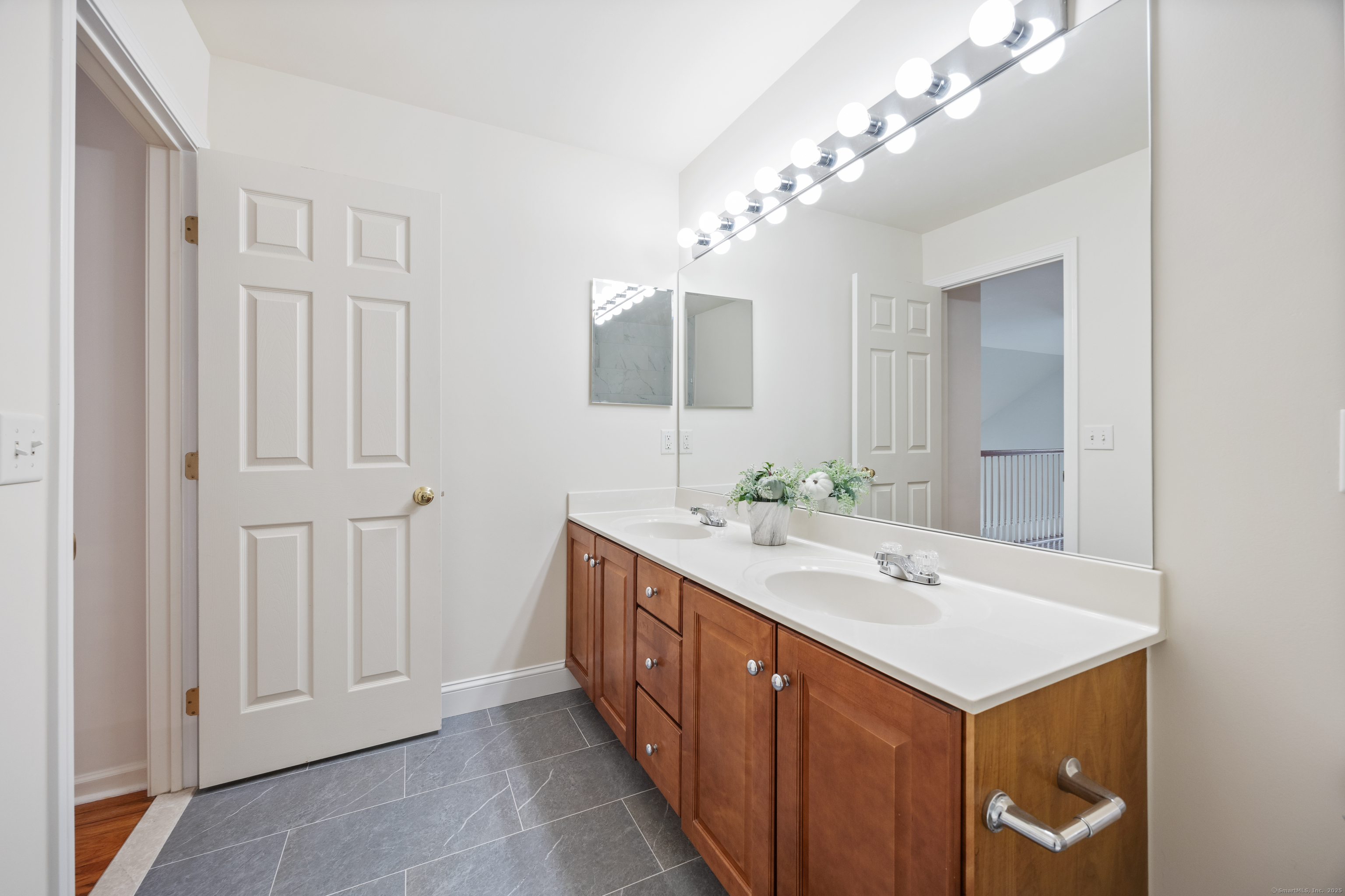 1 Chatham Court #1, Middlebury, Connecticut image 31
