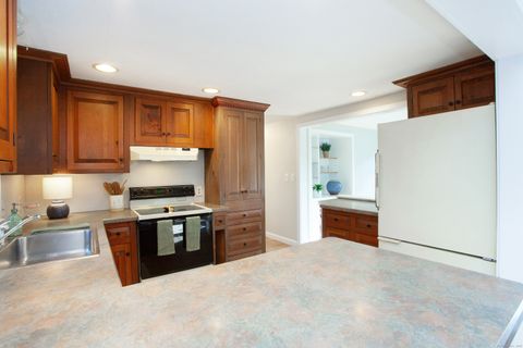 Tiny photo for 25 Barry Lane, Simsbury, CT 06070 (MLS # 24142404)