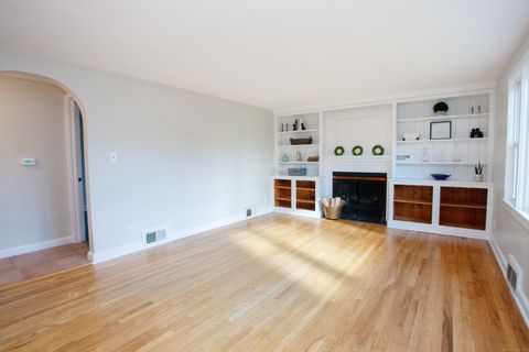 Tiny photo for 25 Barry Lane, Simsbury, CT 06070 (MLS # 24142404)