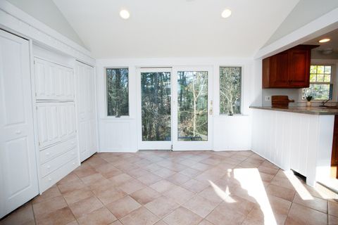 Tiny photo for 25 Barry Lane, Simsbury, CT 06070 (MLS # 24142404)