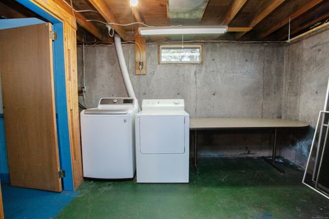 Tiny photo for 25 Barry Lane, Simsbury, CT 06070 (MLS # 24142404)