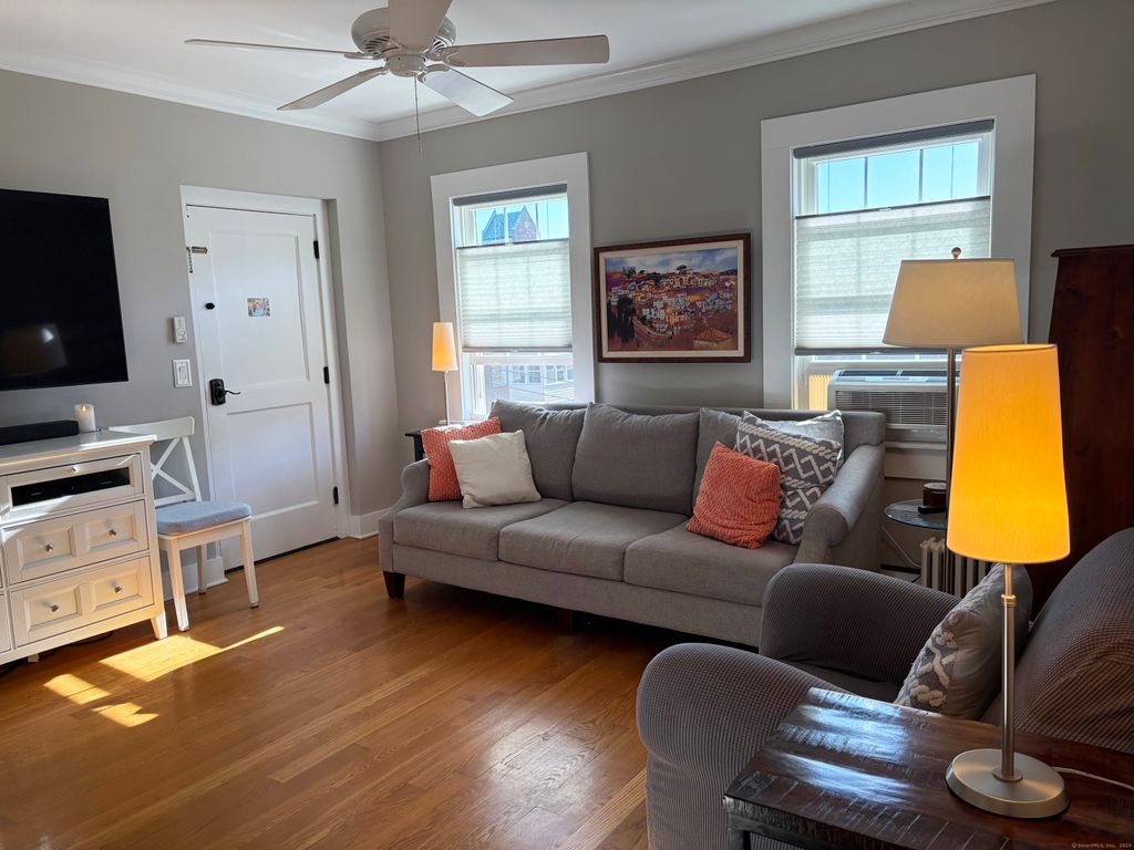 Photo of 20 Haddon Street #5, Bridgeport, CT 06605 (MLS # 24137504)