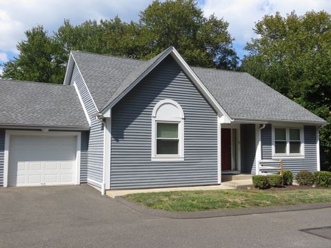 27 Meadow Lake Drive 27 Shelton CT 06484