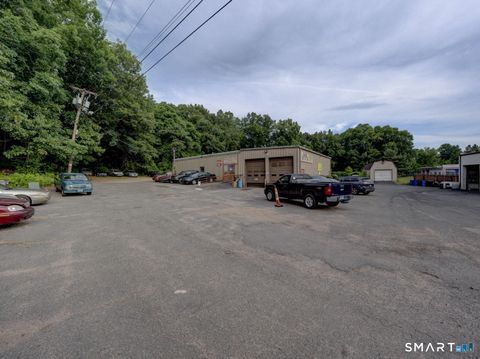 Photo of 311 Broad Street, Manchester, CT 06040 (MLS # 24185611)