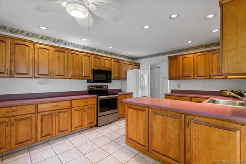 Tiny photo for 367 Main Street #31, Old Saybrook, CT 06475 (MLS # 24121907)