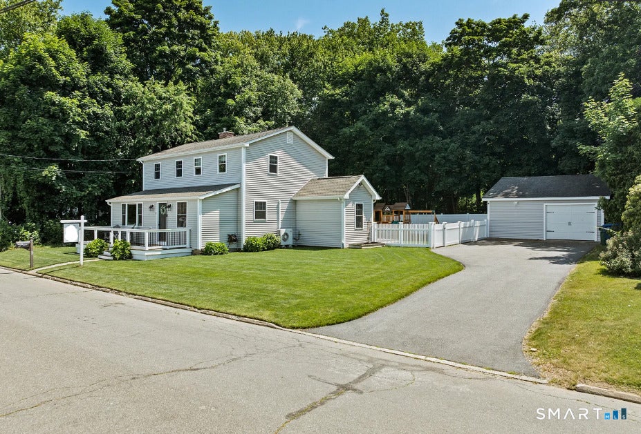 3 Middle Street